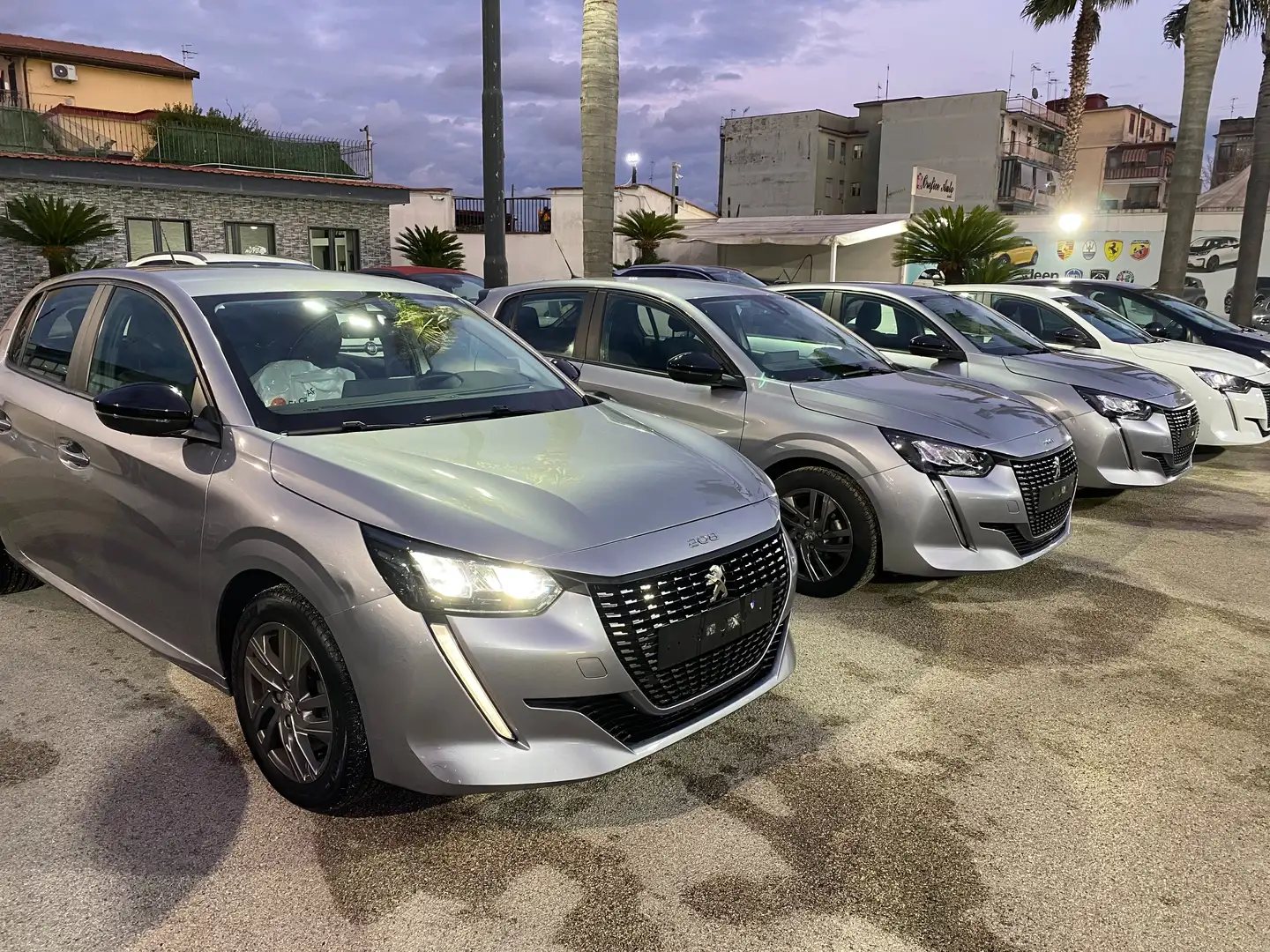 Peugeot 208 1.2 puretech Allure s Gris - 2