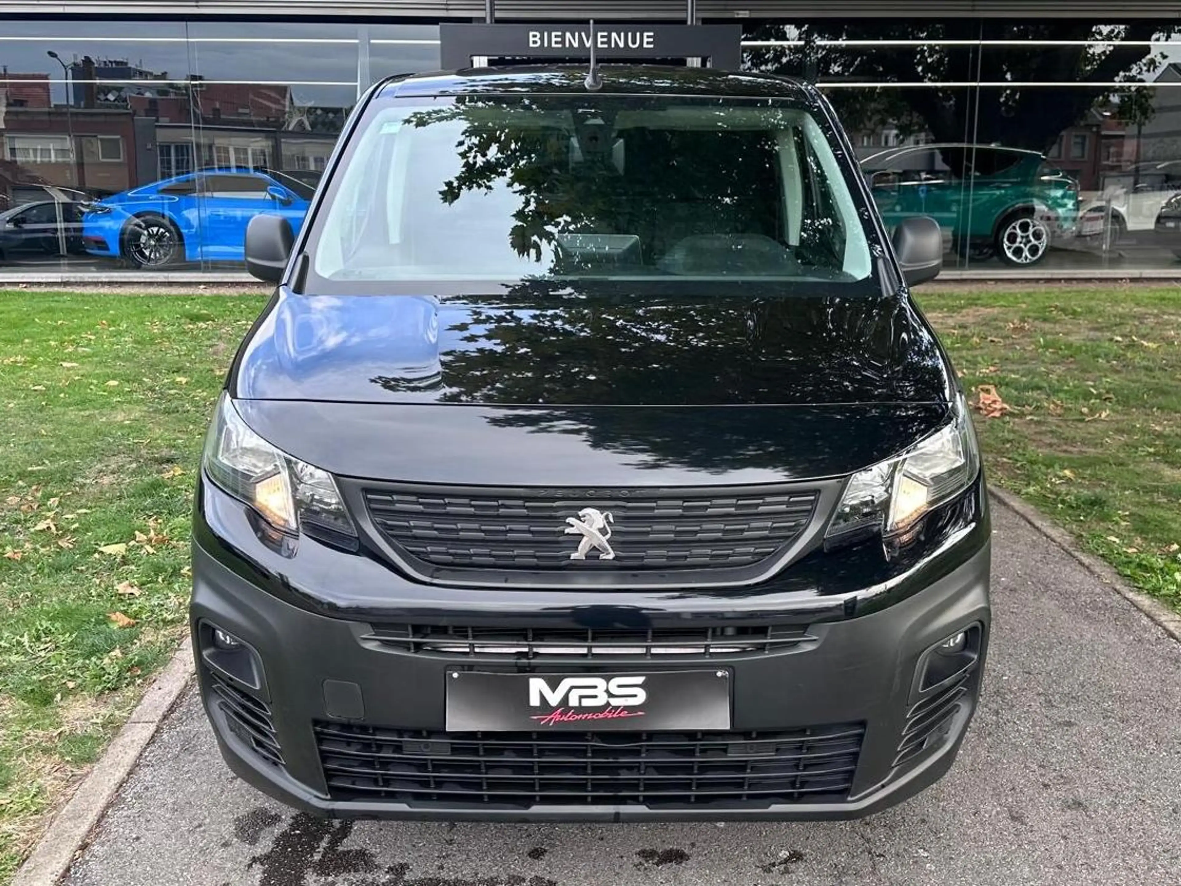 Peugeot Partner *1.5* L1* AUTO* CAMERA*  TVAC* 1 PROP* * CRUISE* GARANTIE 12 MOIS* — photo 4
