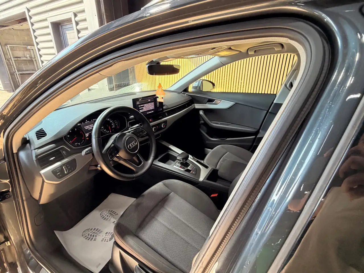 Audi A4 Avant 30 TDi * SPORT * S TRONIC * GARANTIE 12 MOIS *, миниатюра 16