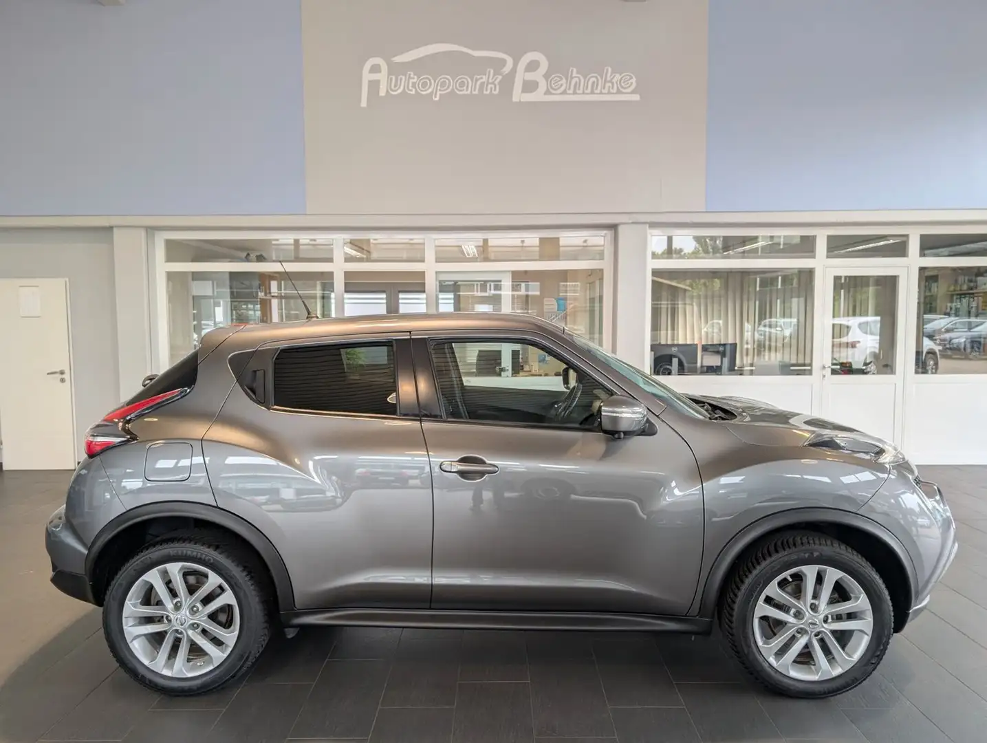 Nissan Juke Acenta*KAM 360° Sitzh.* DAB*Navi* Grau - 1