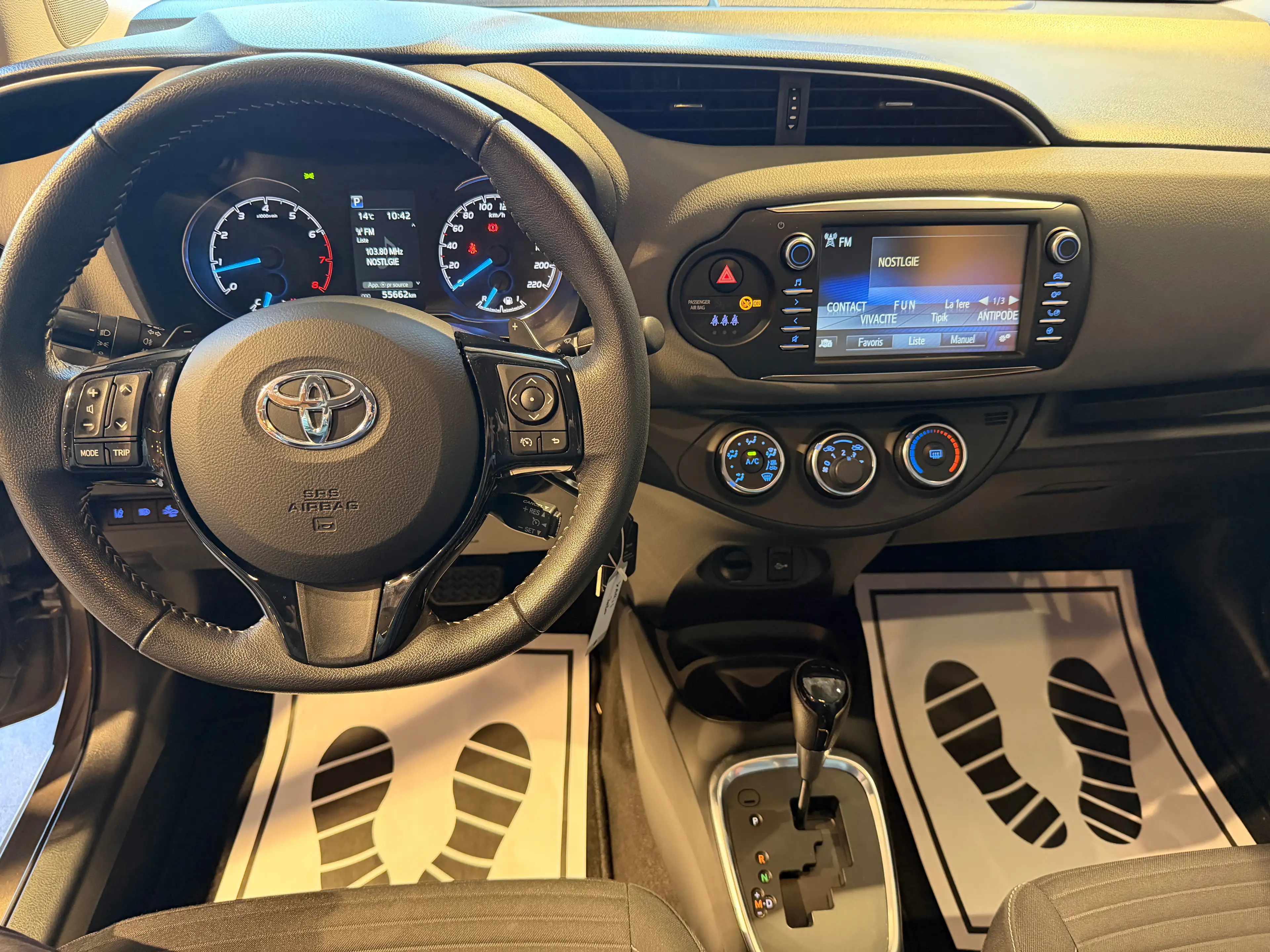Toyota Yaris 1.5i * BOITE AUTO * CAMERA * 55.000 KM * GARANTIE TOYOTA — photo 15