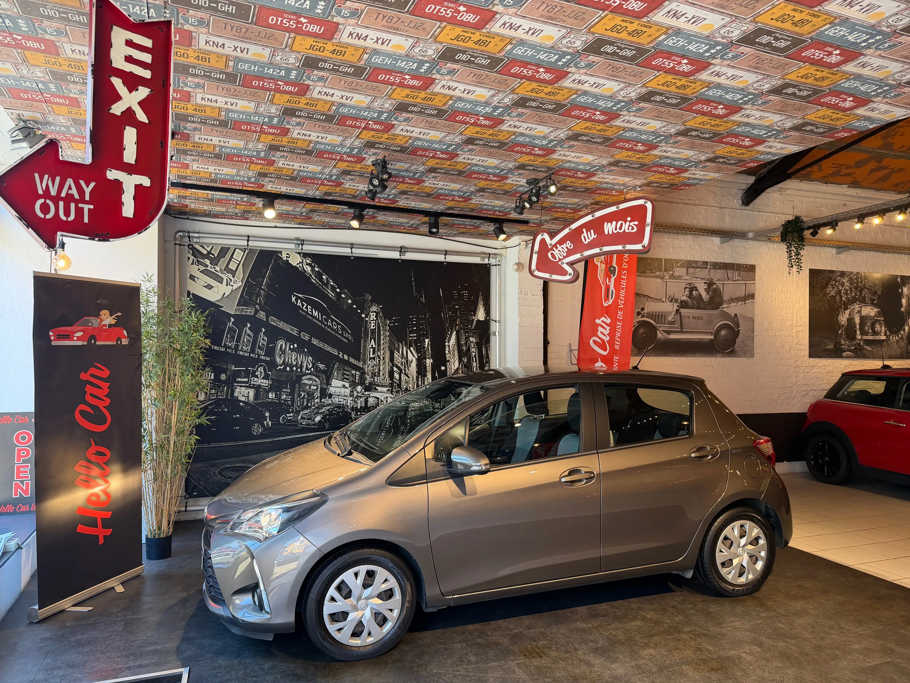 Toyota Yaris 1.5i * BOITE AUTO * CAMERA * 55.000 KM * GARANTIE TOYOTA