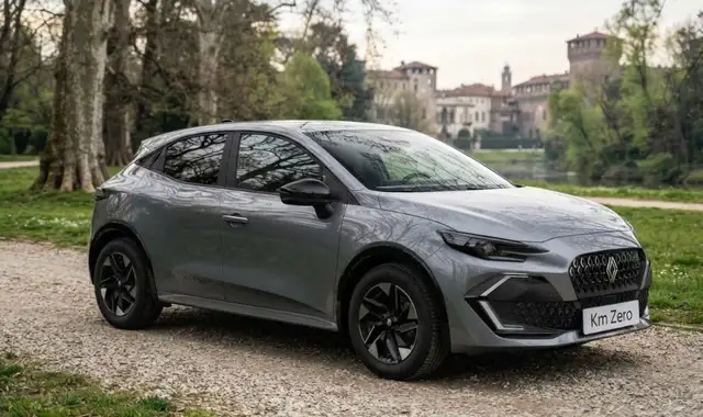 2026 Renault Clio in Grey for sale