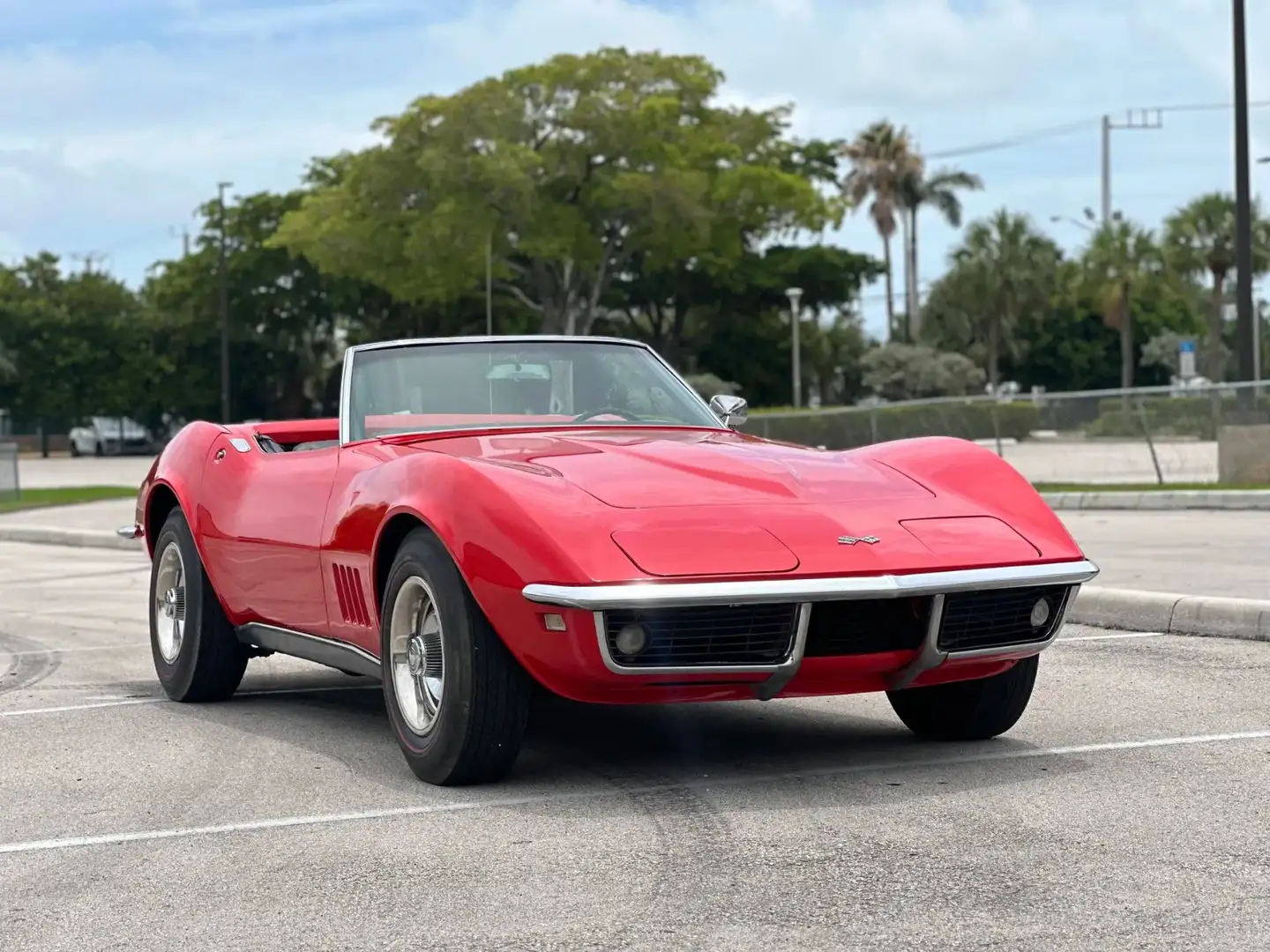 Chevrolet Corvette C3 Rouge - 1