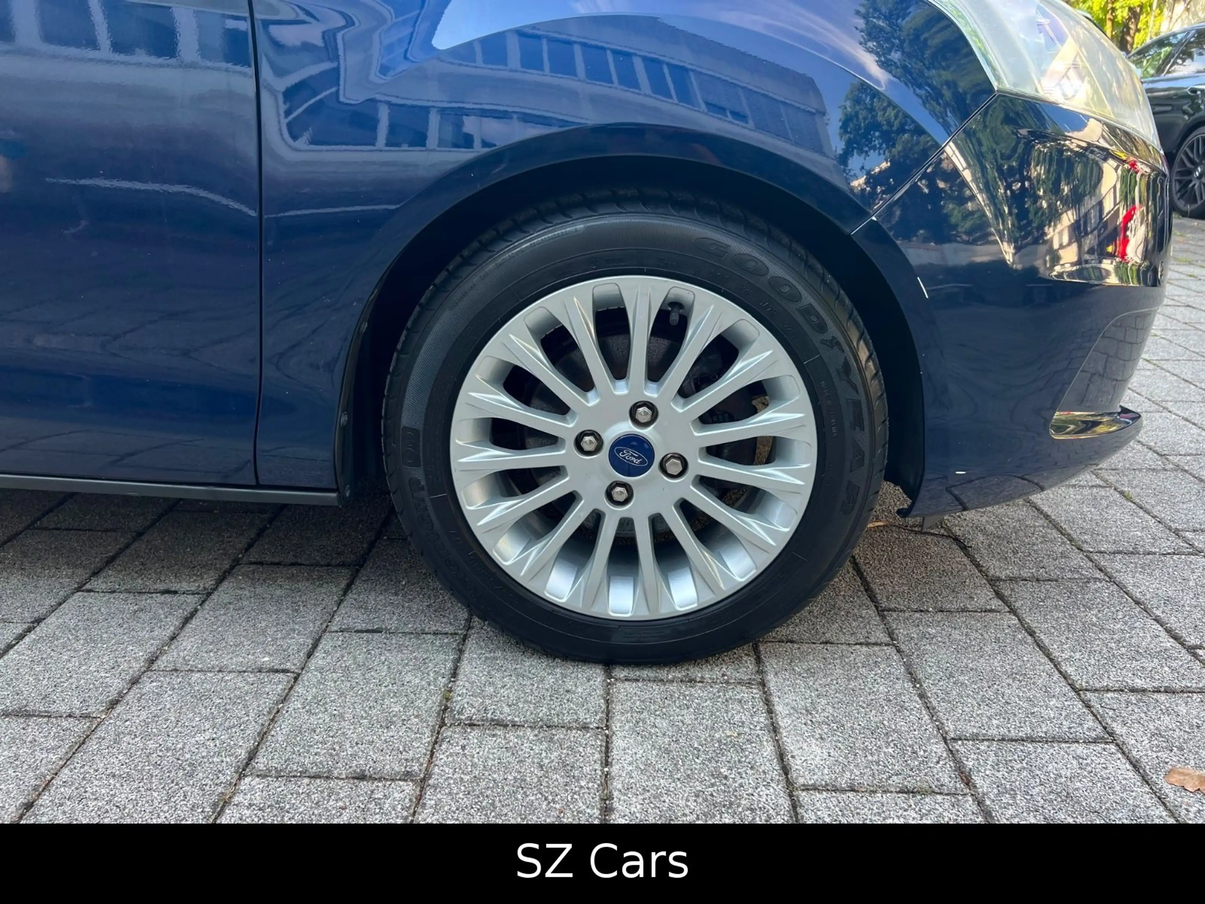 Ford B-Max B-MAX Titanium*PDC*Ford SYNC*Klimaaut* — photo 6