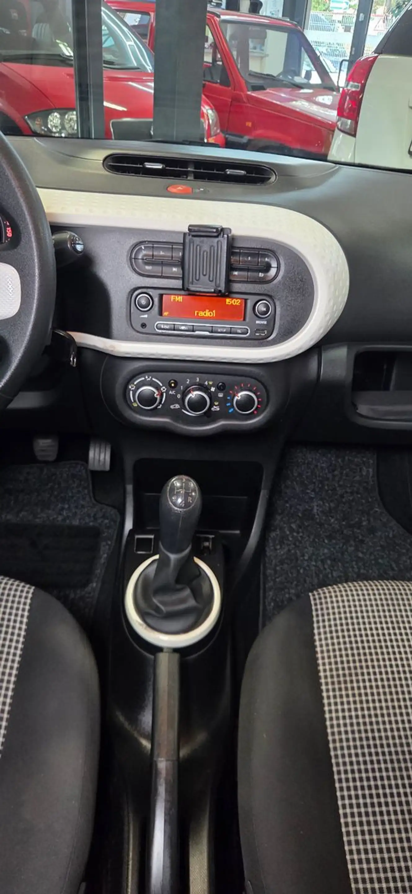 Renault Twingo Life *Tüv & Service NEU* — photo 21