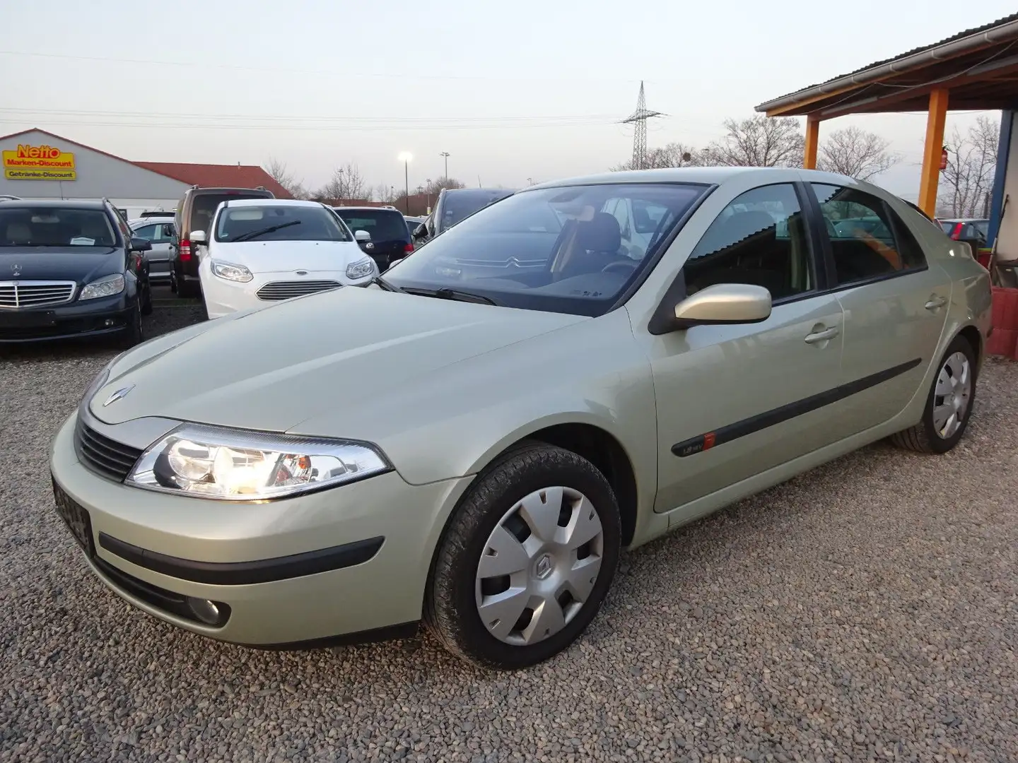 Renault Laguna 1.8 Emotion Beige - 1