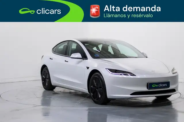 Tesla Model 3 view 3