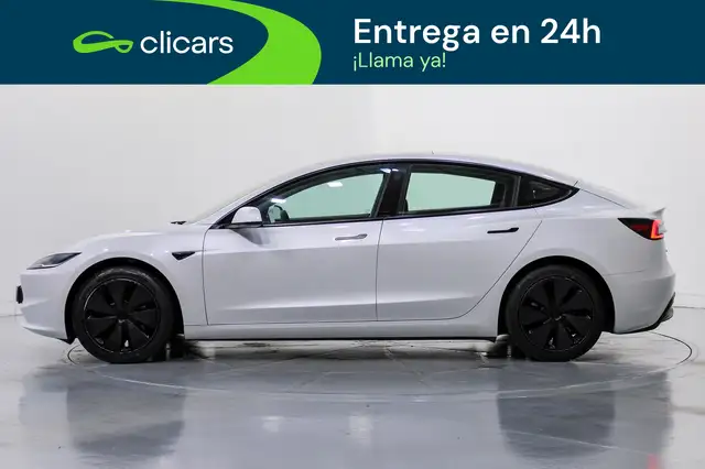 Tesla Model 3 view 8