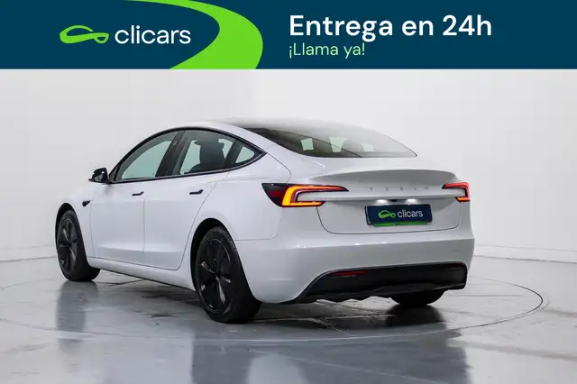Tesla Model 3 view 9