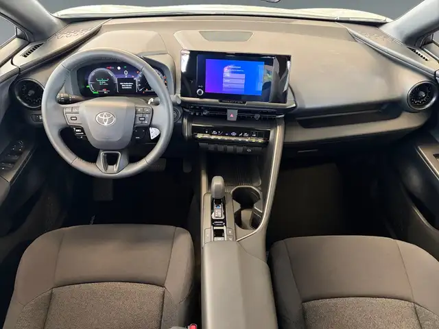 Toyota C-HR view 11