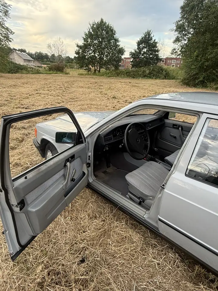 Mercedes-Benz 190 D, foto 10