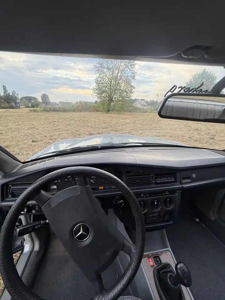 Mercedes-Benz 190 D, foto 11