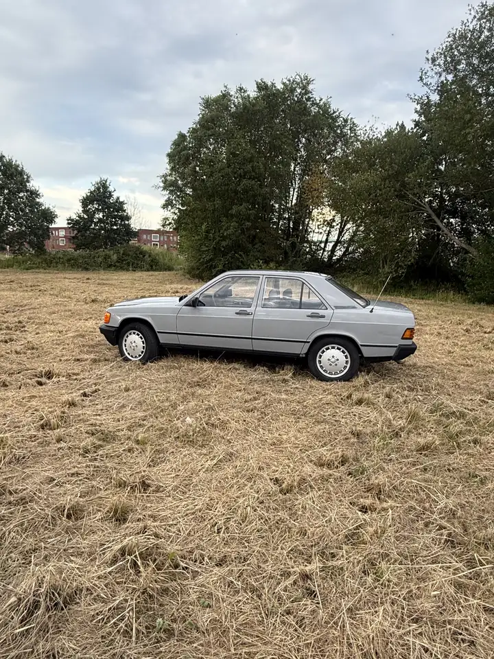 Mercedes-Benz 190 D, foto 5