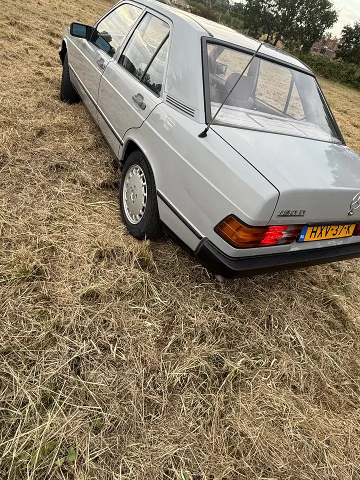 Mercedes-Benz 190 D, foto 7