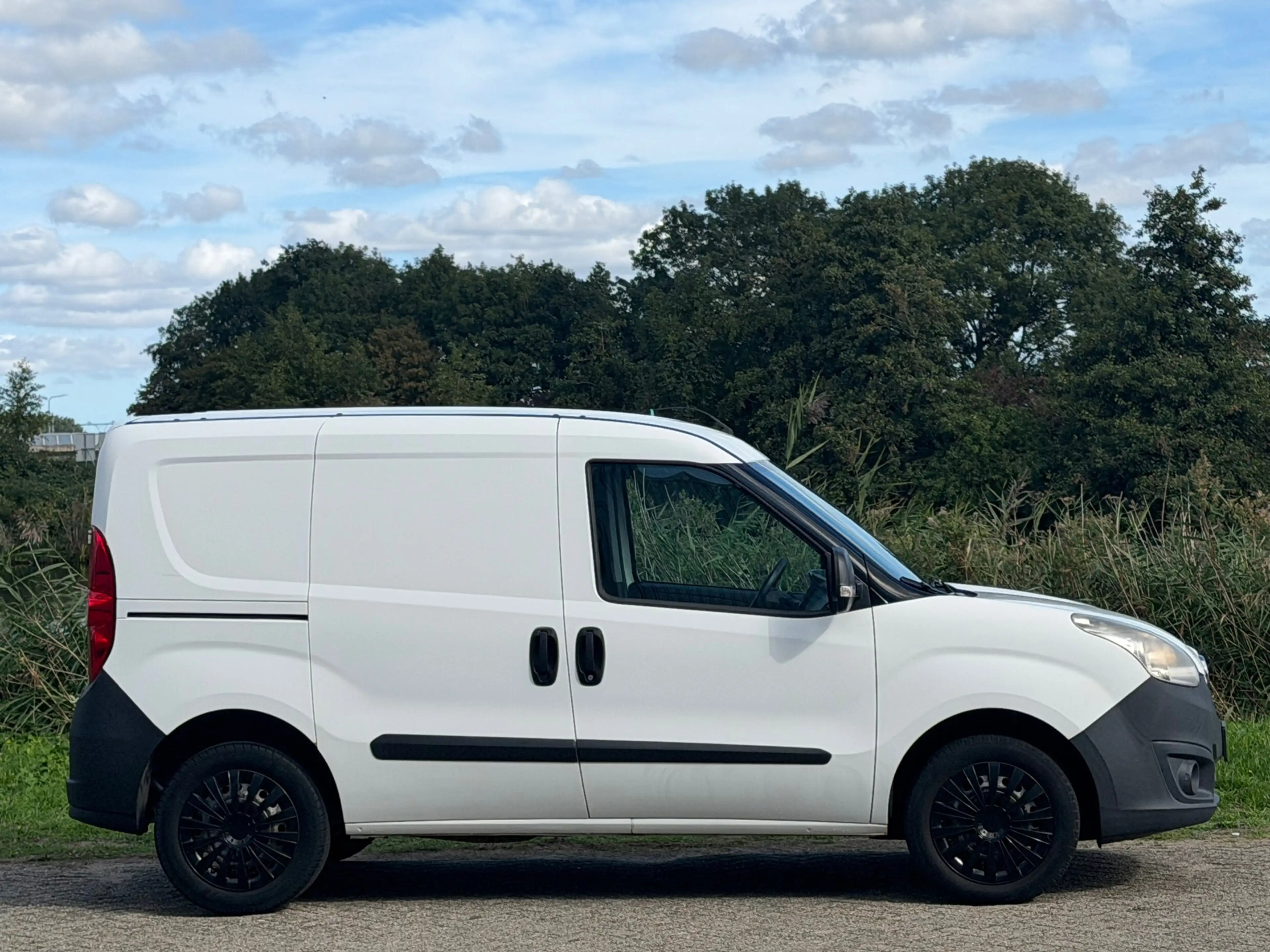 Opel Combo 1.4 L1H1 ECOFLEX-POLAR WHITE-NAV/AIRCO/PRAKTISCH & — photo 6