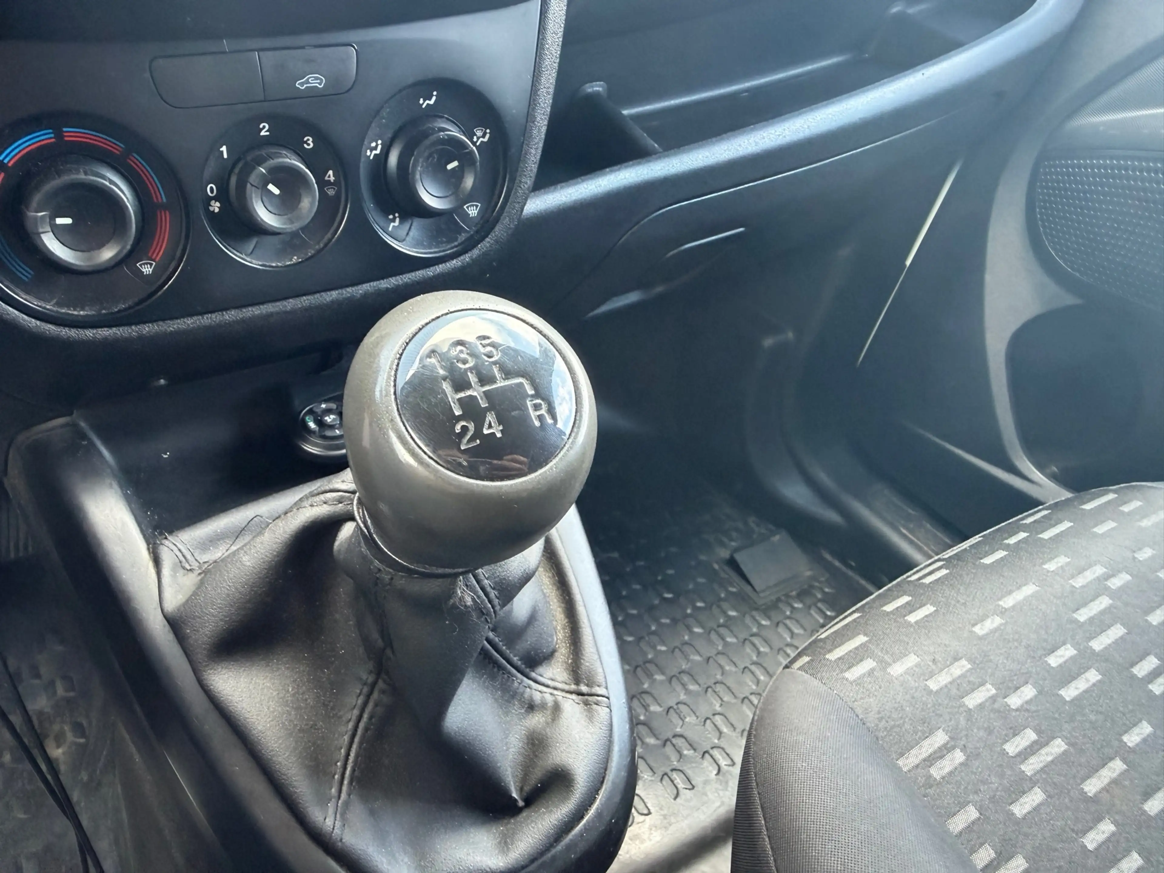 Opel Combo 1.4 L1H1 ECOFLEX-POLAR WHITE-NAV/AIRCO/PRAKTISCH & — photo 19
