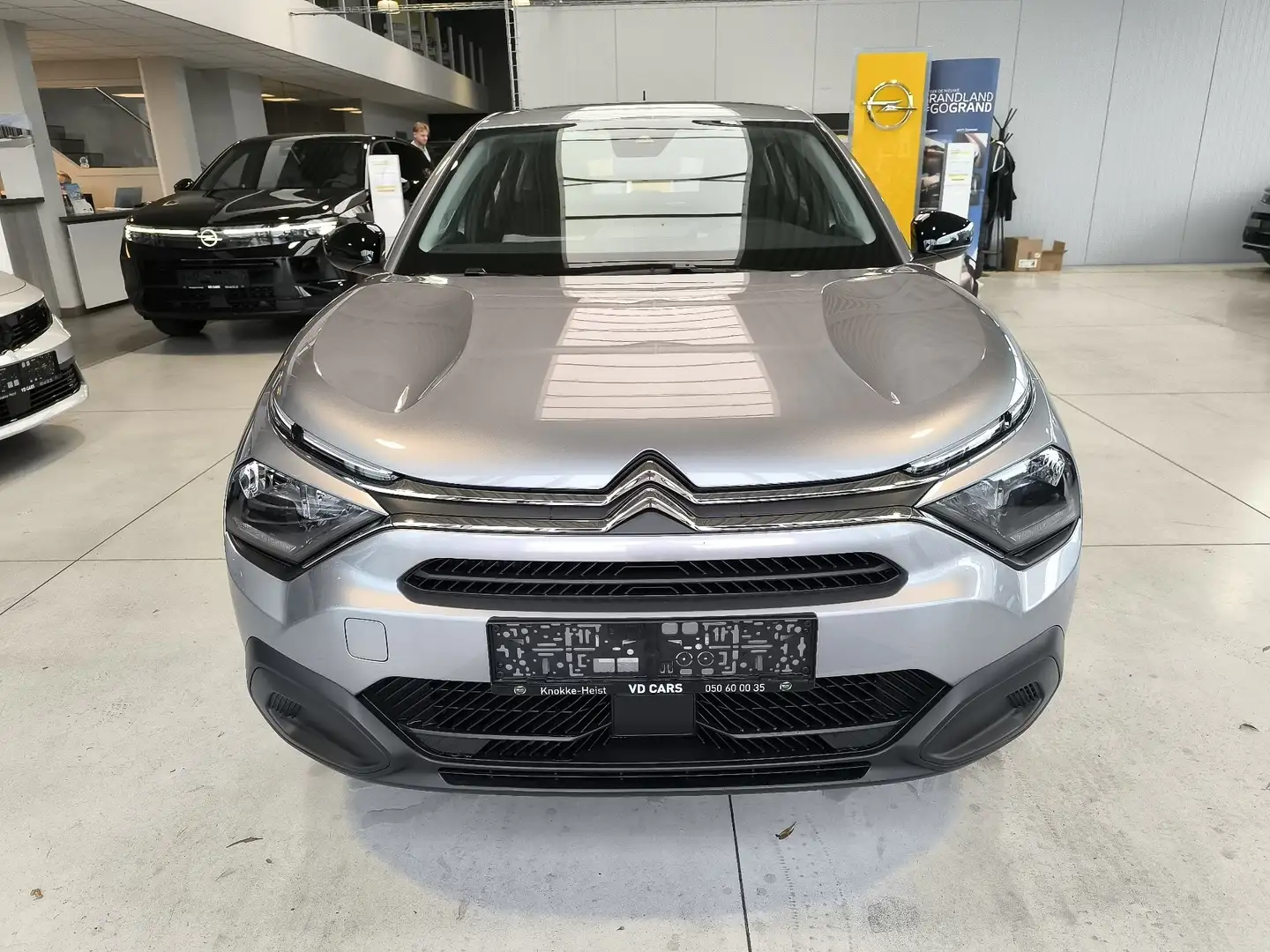 Citroen C4 1.2 Turbo *ParkS.A+CAM*CruisC*LaneAss.*A/C*ApplCP* Argent - 2