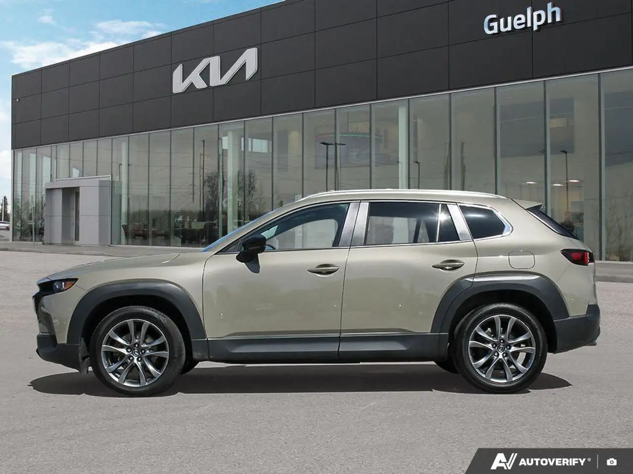 Mazda CX-50 снимка Mazda CX-50