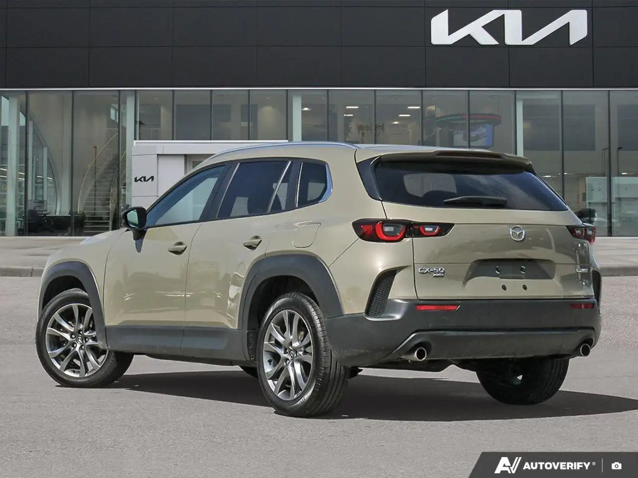 Mazda CX-50 снимка Mazda CX-50