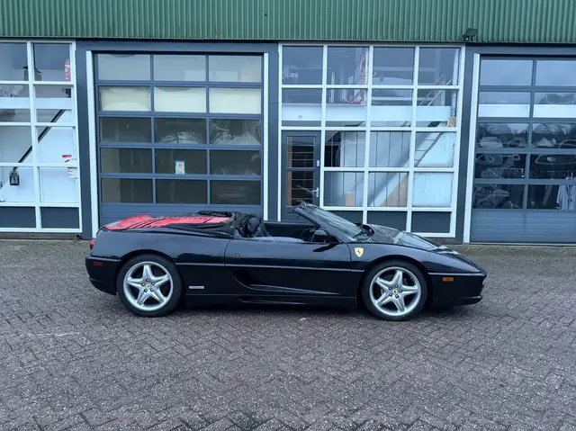 Ferrari F355 Spider