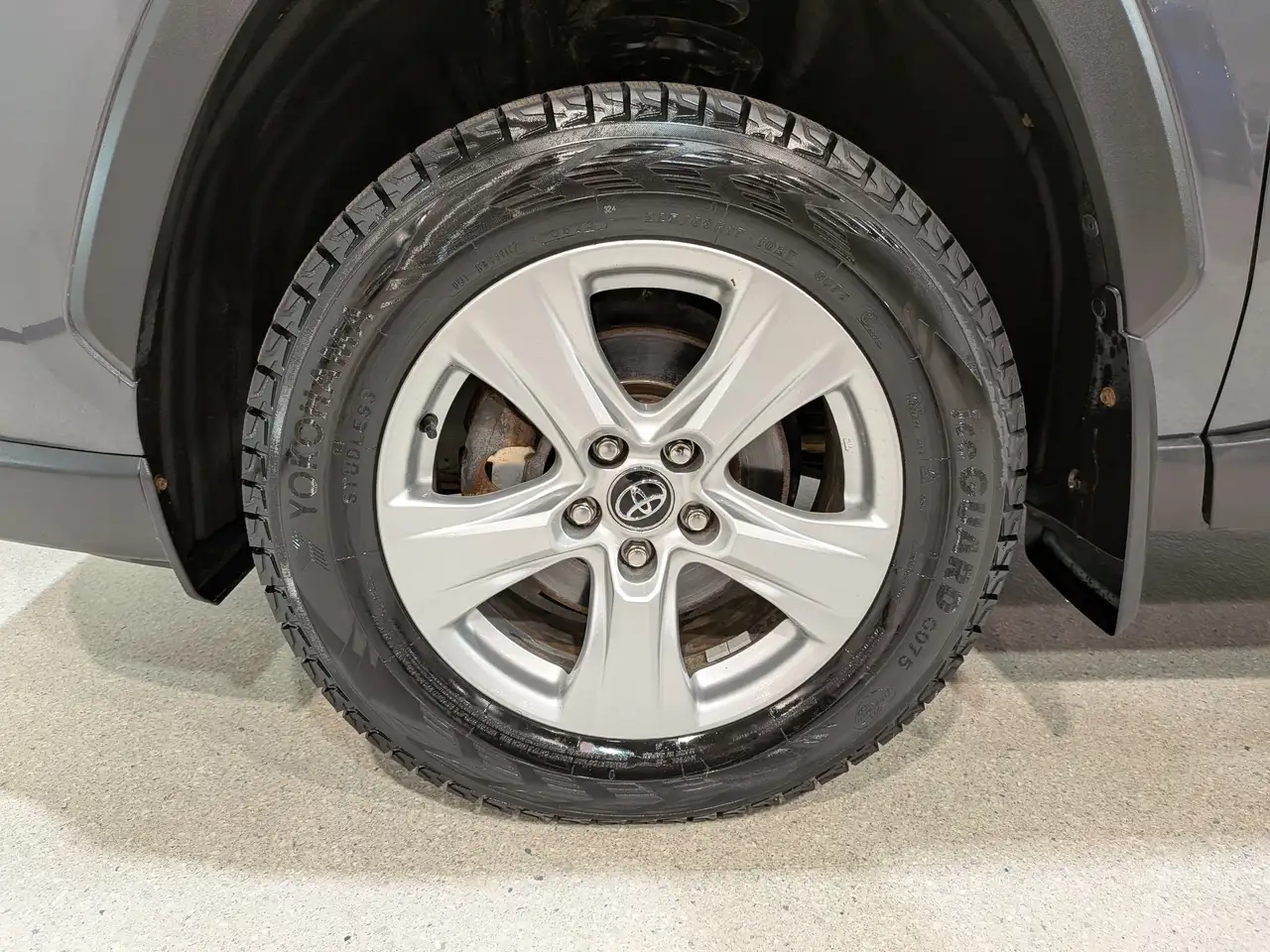 Toyota RAV 4 снимка Toyota RAV 4