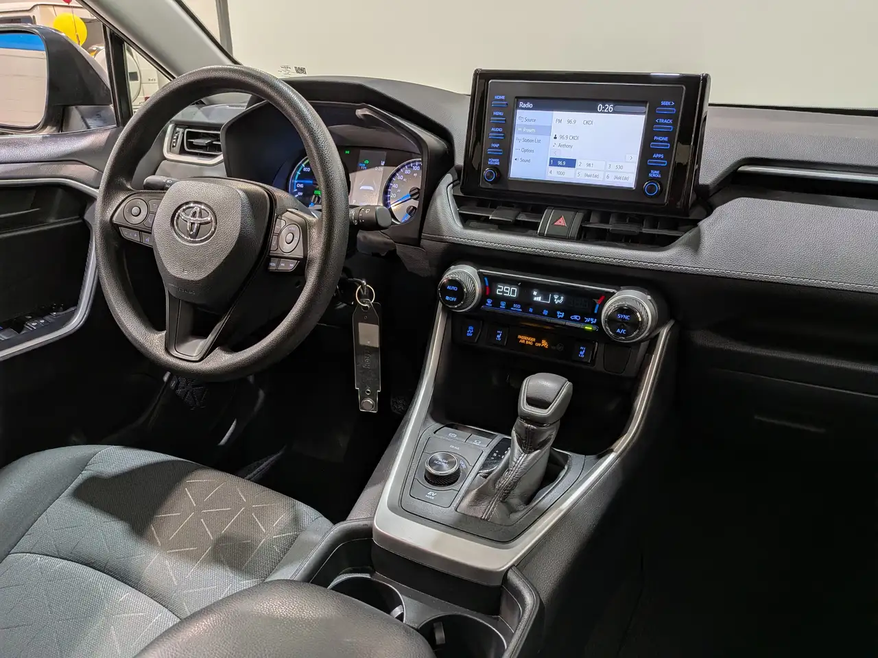 Toyota RAV 4 снимка Toyota RAV 4