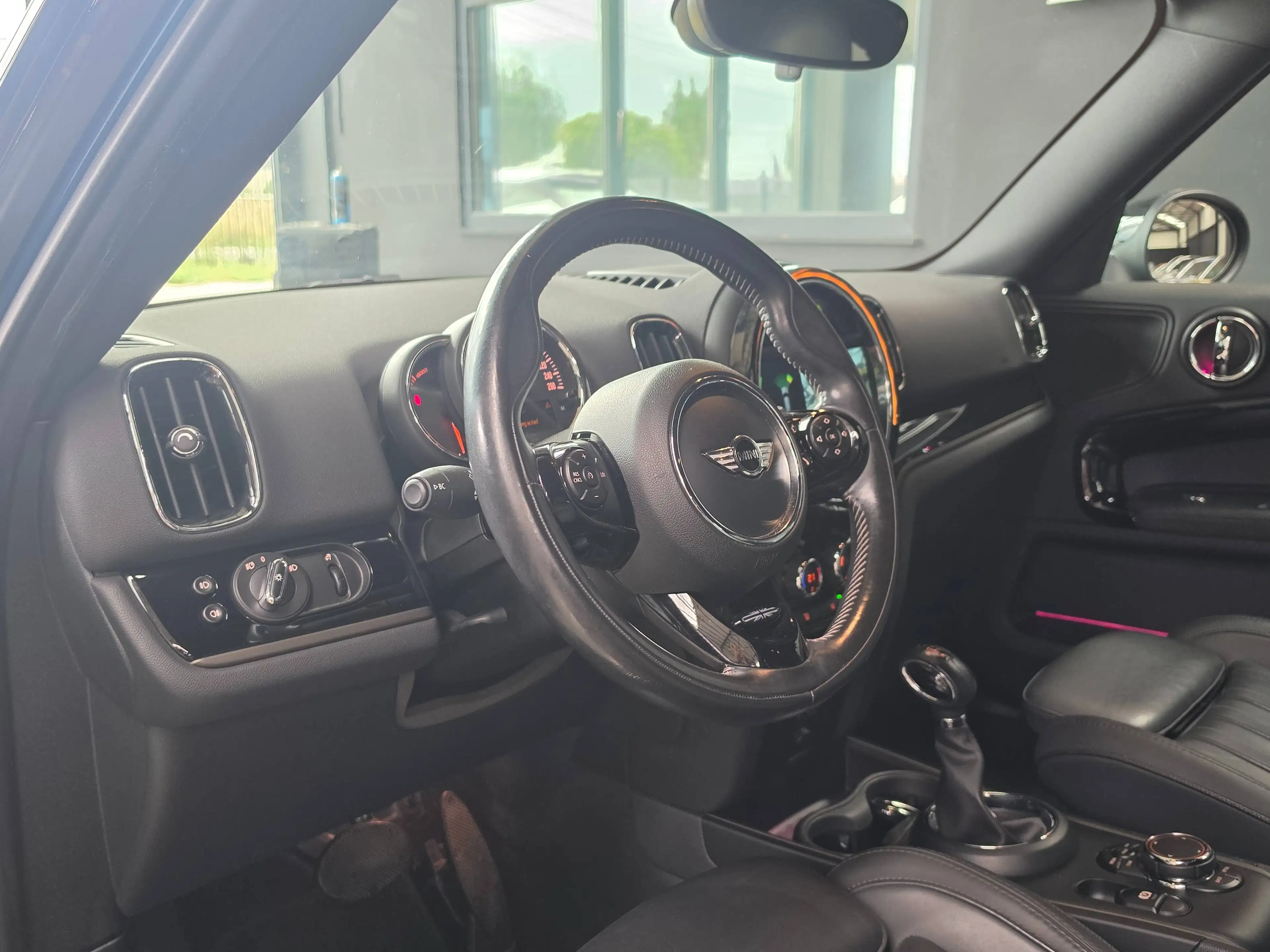 MINI Cooper SE Countryman Cooper S E ALL4 // 1.5iAs hybrid // cuir // camera // gps — photo 12
