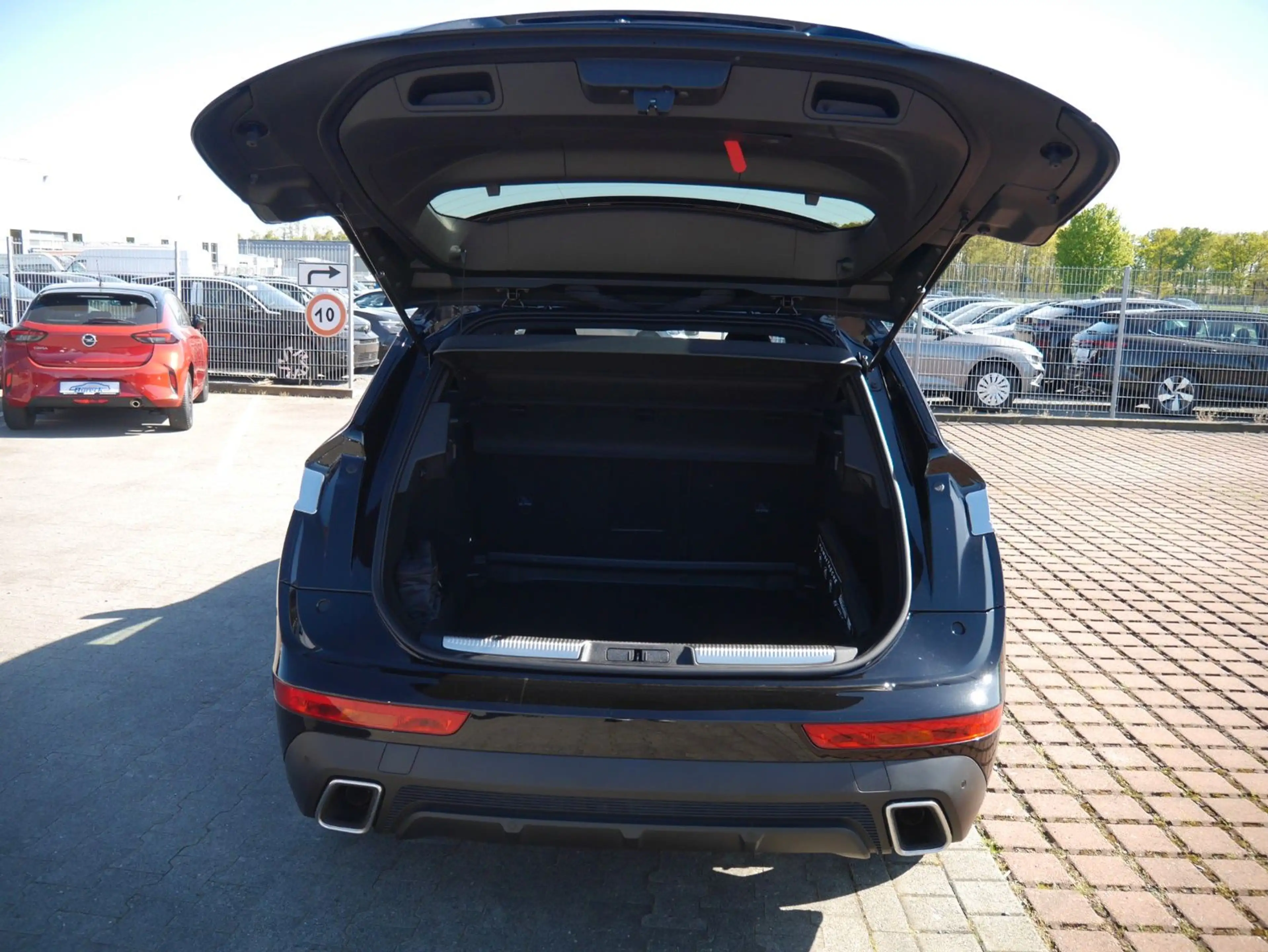 DS Automobiles DS 7 Crossback DS7 E-Tense 225 kW LED/Navi/AHK/Kamera/SHZ — photo 6