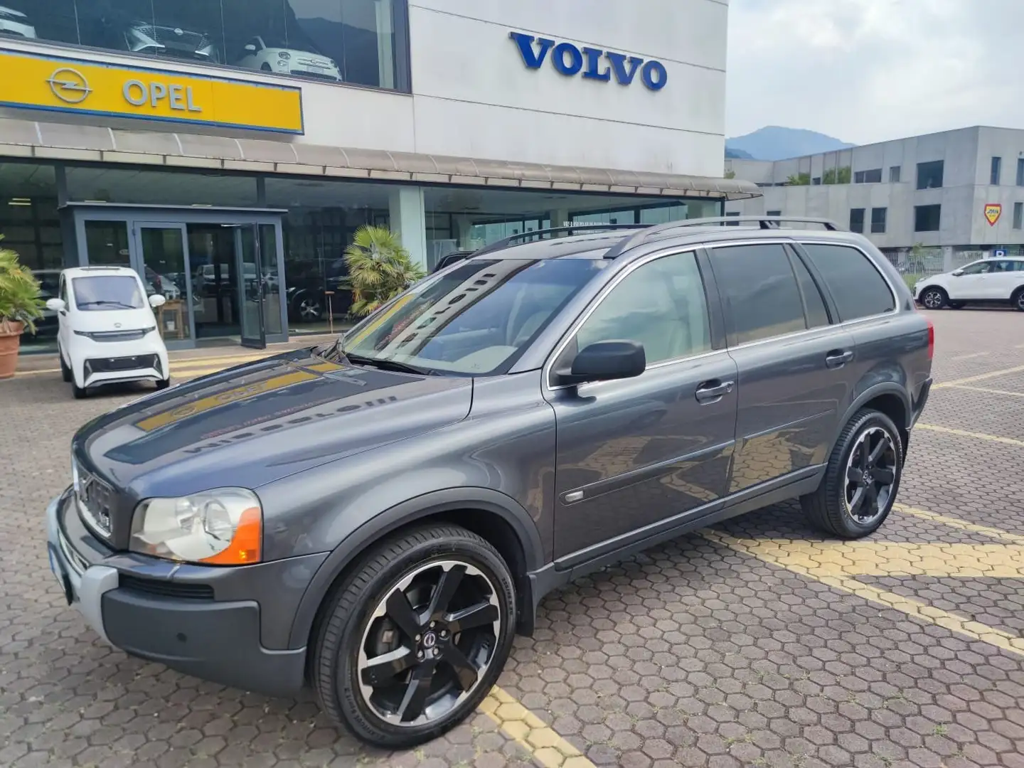 Volvo XC90 XC90 2.5t Optima auto Gris - 1