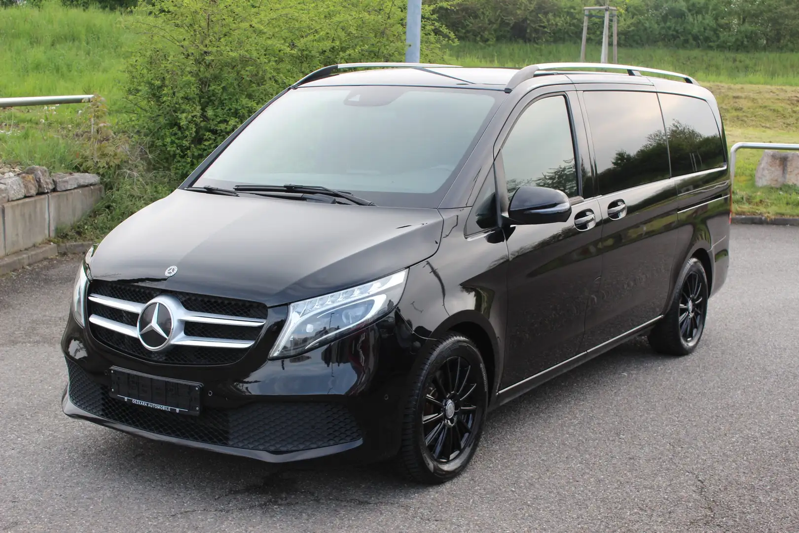 Mercedes-Benz V 300 V 300 Lang 8-SITZER MBUX *PANORMA *2x STANDHEIZUNG Negro - 1