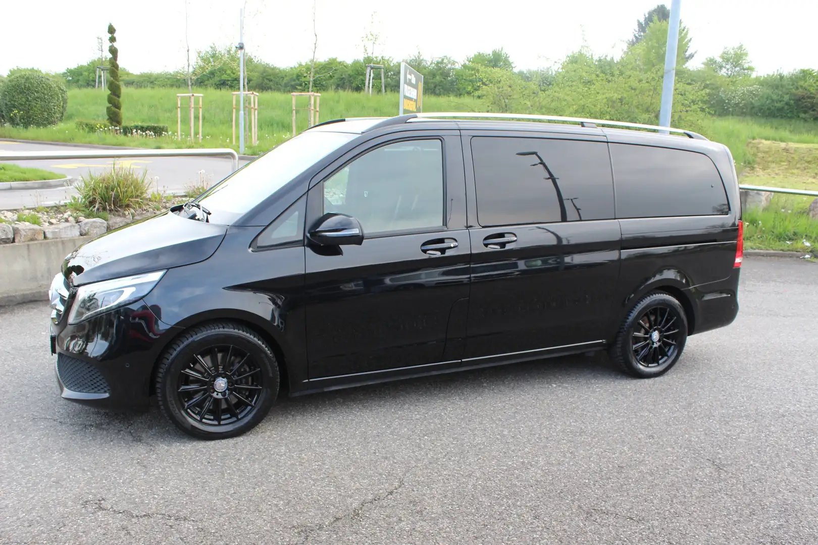 Mercedes-Benz V 300 V 300 Lang 8-SITZER MBUX *PANORMA *2x STANDHEIZUNG Negro - 2