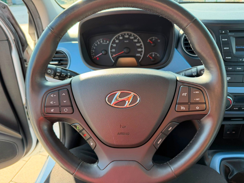 Hyundai i10 SONDERMODELL YES!*TOP-AUSTATTUNG** — photo 15