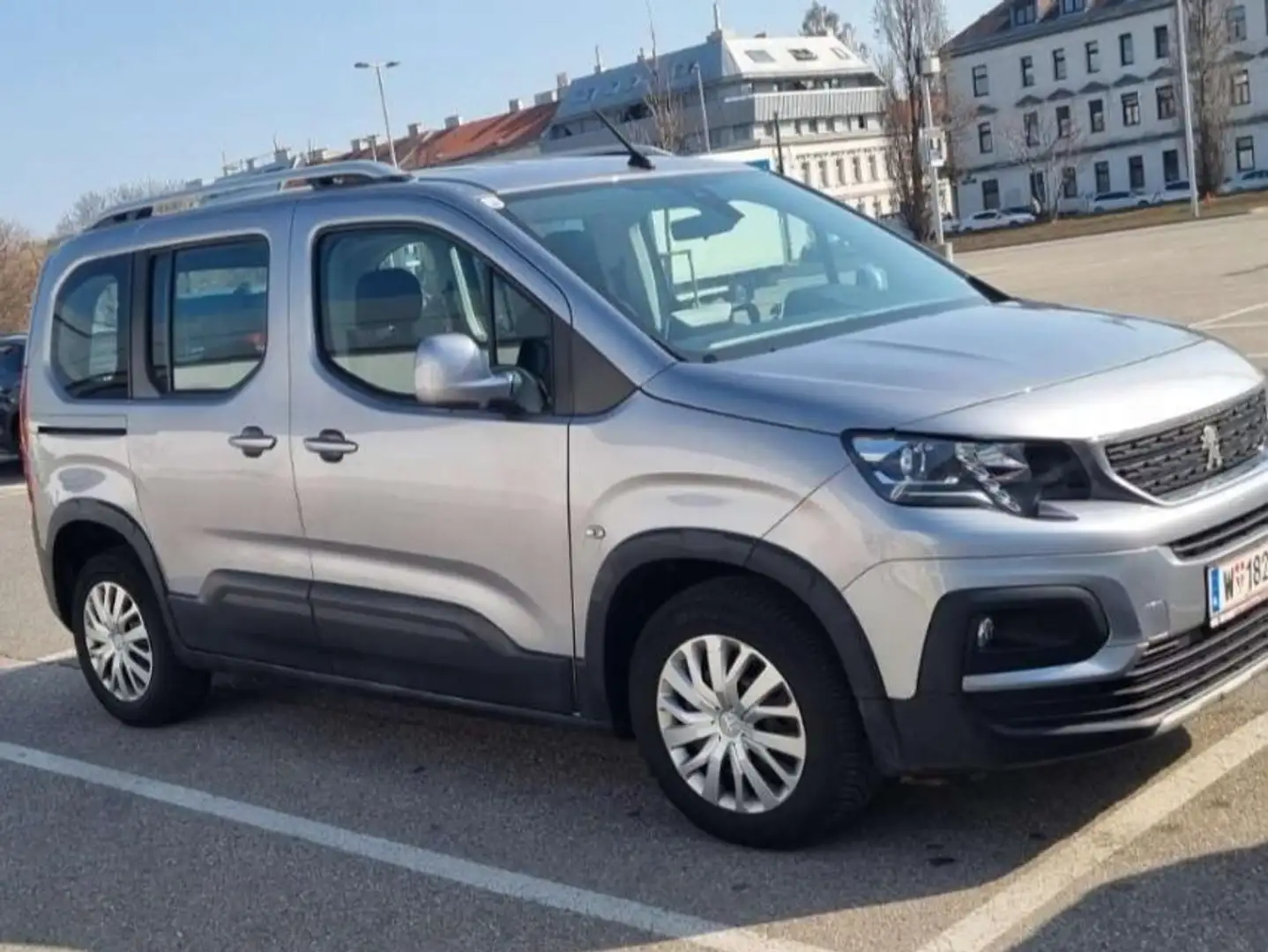 Peugeot Rifter Rifter 1,2 PureTech 110 S Silber - 1