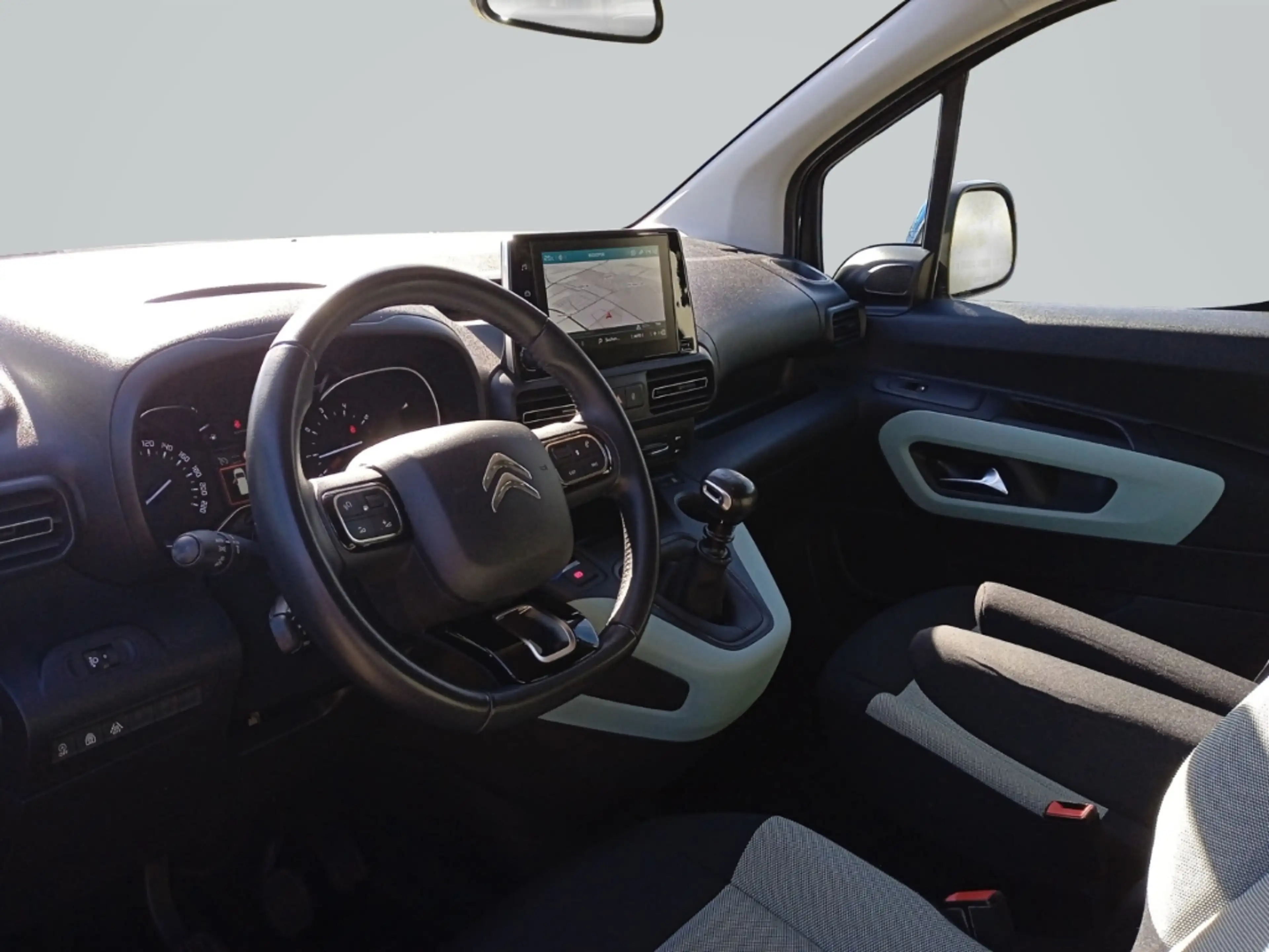 Citroen Berlingo 1.5 BlueHDi 130 FAP Feel XL Stop&Start AHK-abnehmb — photo 13