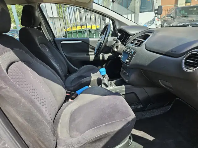 Fiat Punto view 10