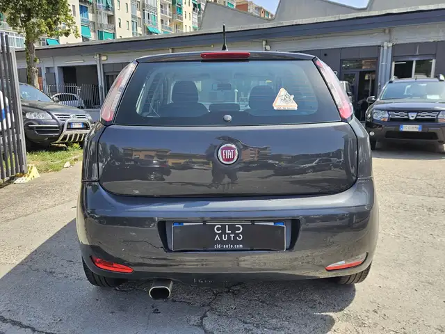 Fiat Punto view 4