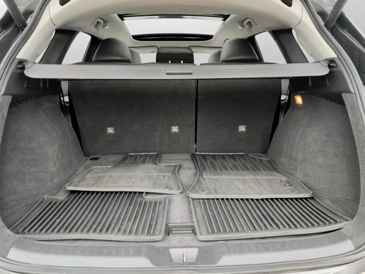 Infiniti QX50 снимка Infiniti QX50