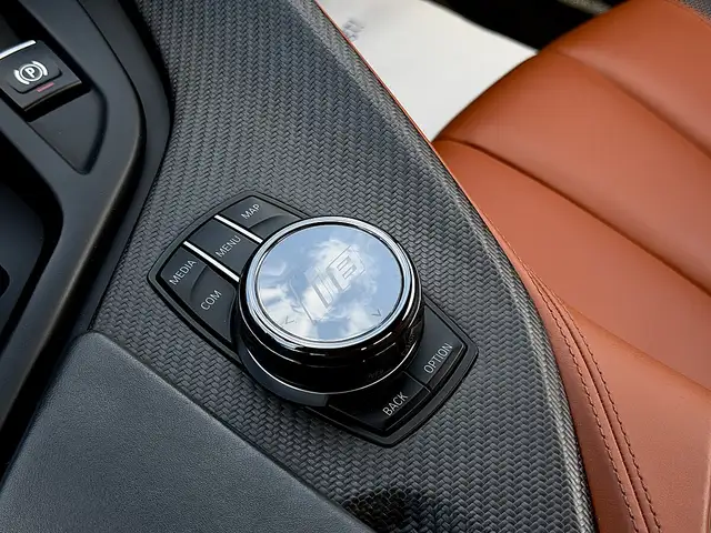 BMW i8 Roadster *First Edition* *1of200* HeadUp Sitzhz... Ansicht 29