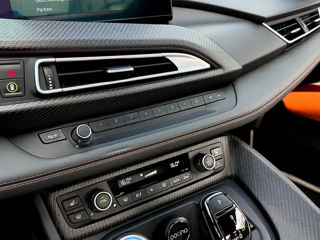 BMW i8 Roadster *First Edition* *1of200* HeadUp Sitzhz... Ansicht 25