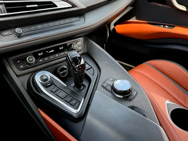 BMW i8 Roadster *First Edition* *1of200* HeadUp Sitzhz... Ansicht 27