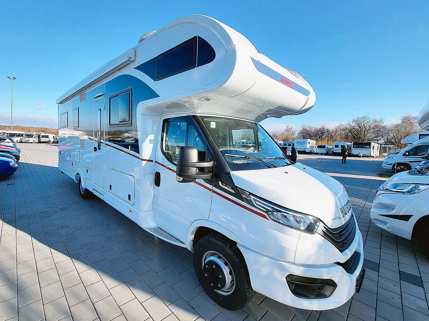 Dethleffs GLOBETROTTER XXL-A 9000-2 EB - 2