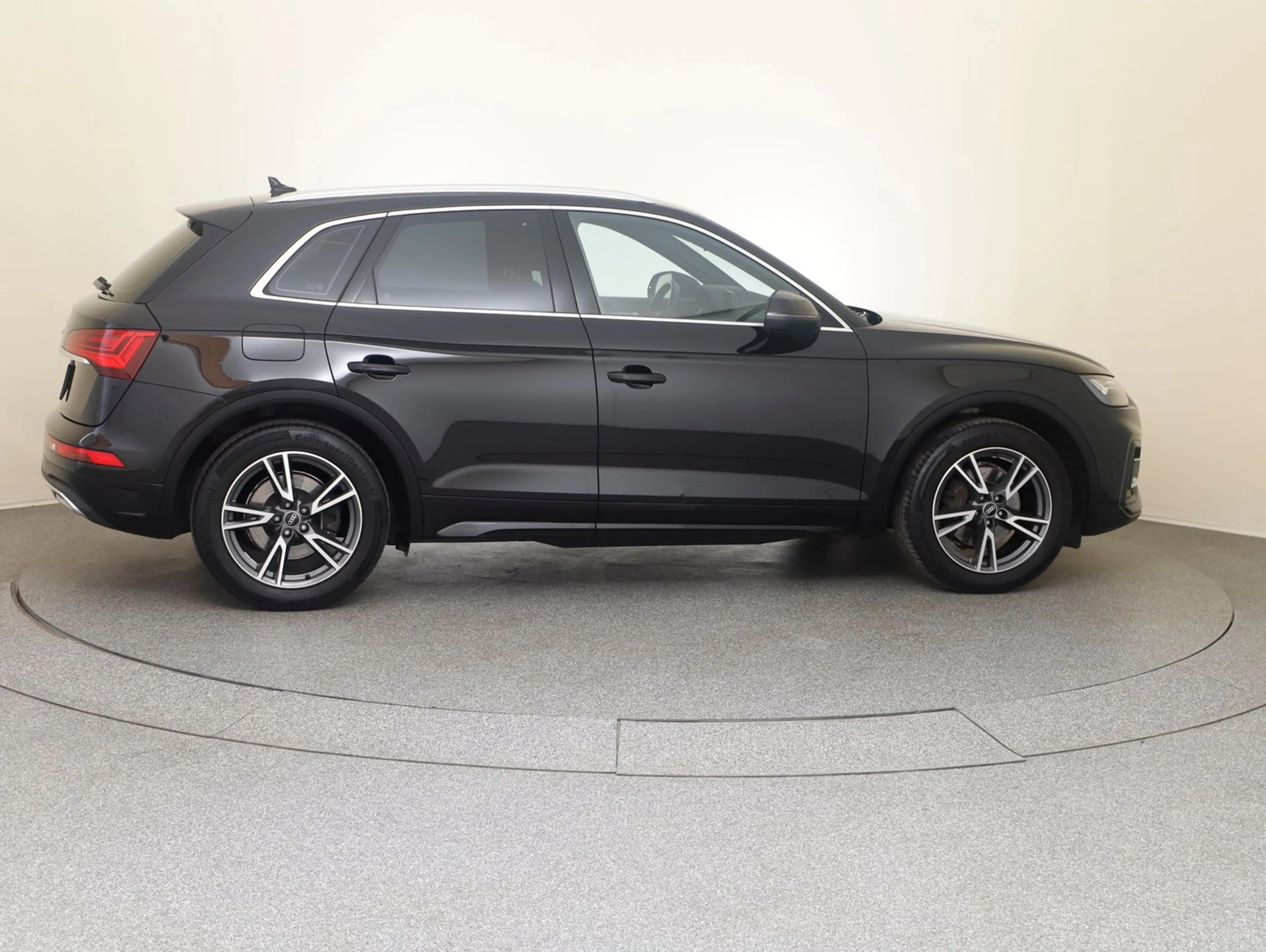 Audi Q5 35 TDI intense — photo 4
