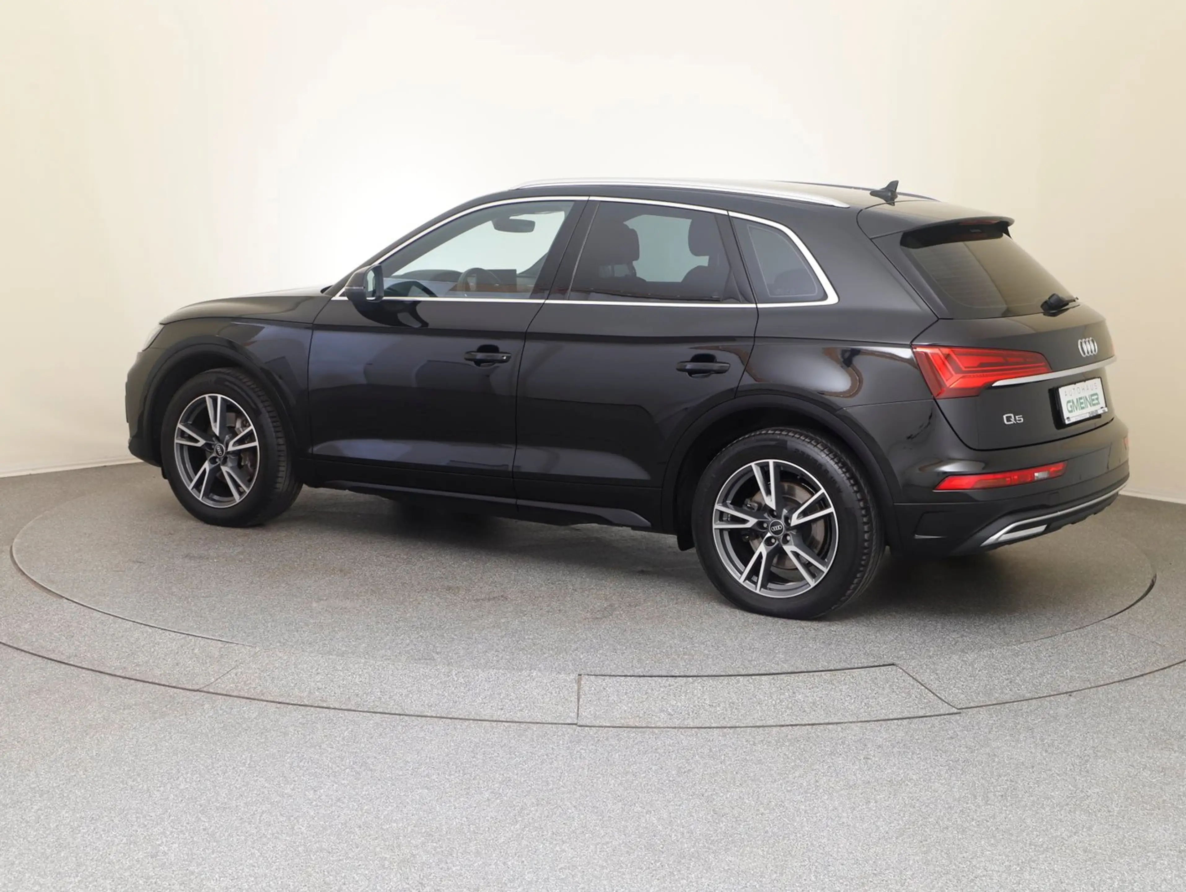 Audi Q5 35 TDI intense — photo 7