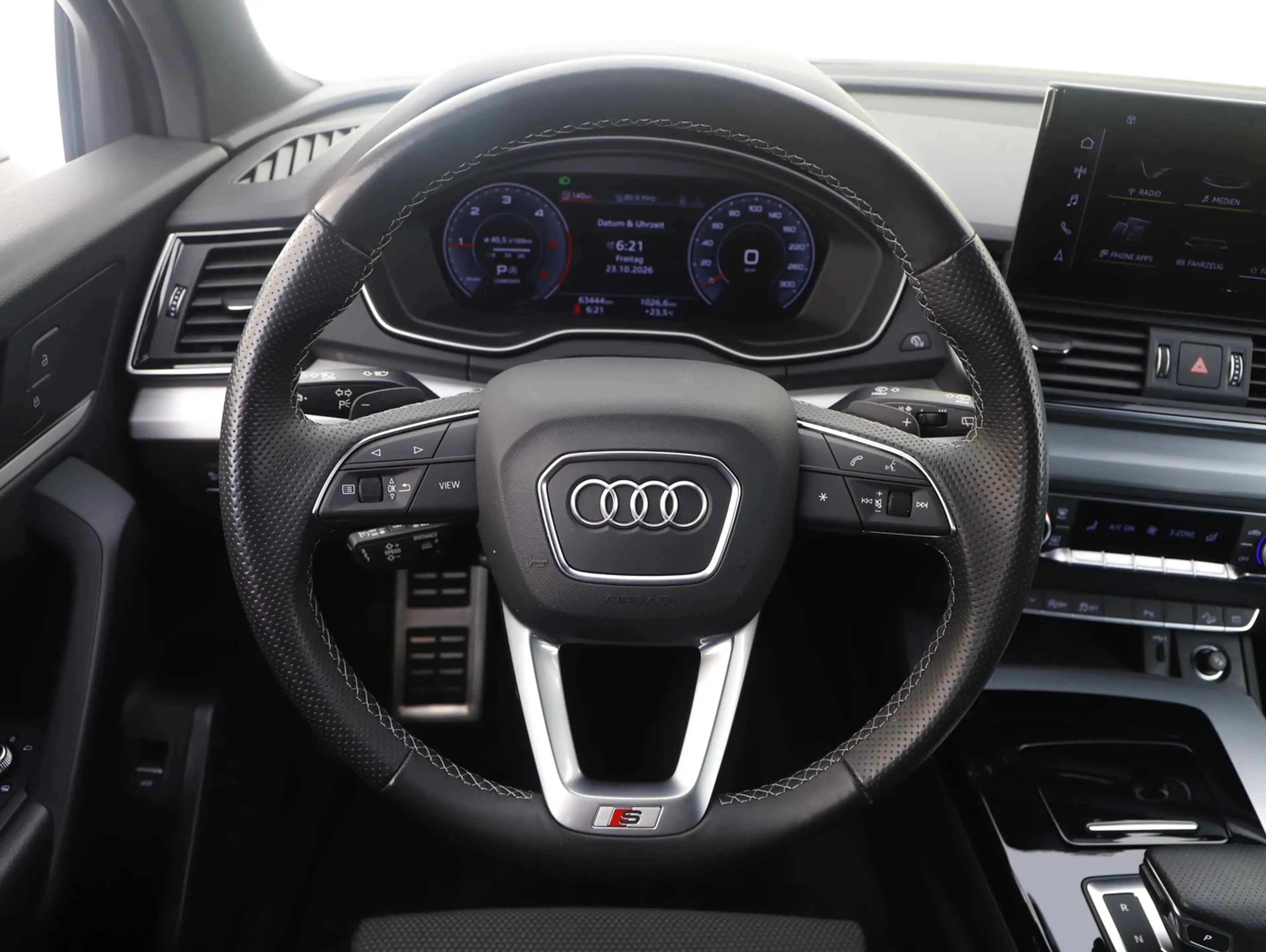 Audi Q5 35 TDI intense — photo 11