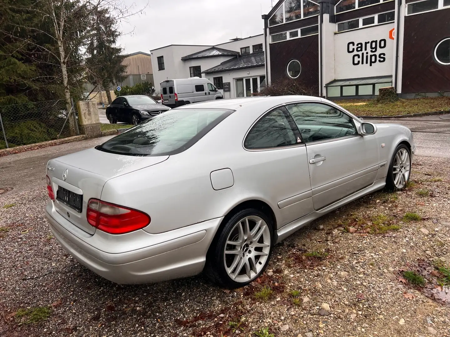 Mercedes-Benz CLK 320 Elegance Aut. - 2