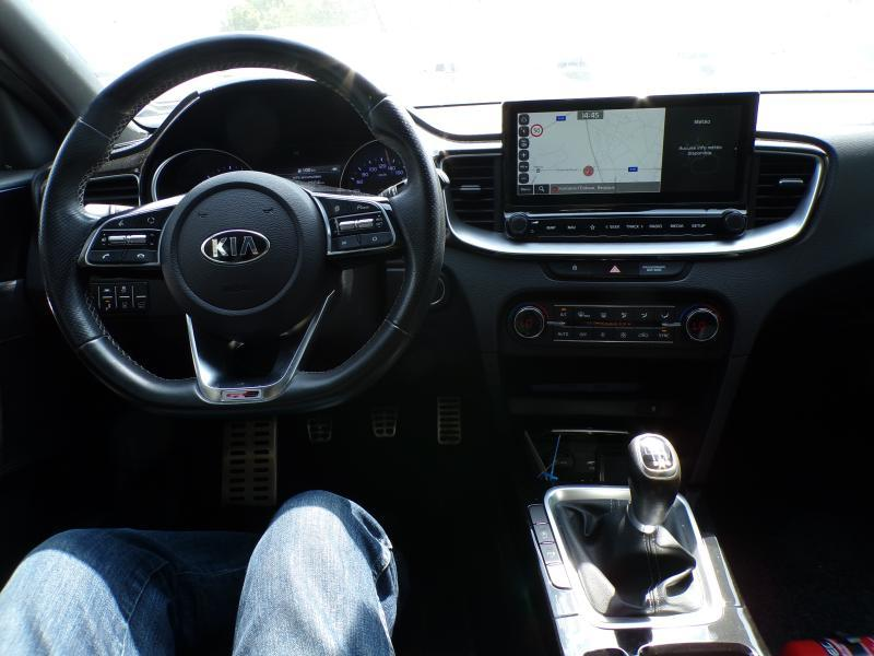 Kia ProCeed / pro_cee'd 1.6 136cv noir 12/19 74.852km Airco GPS Camera — photo 8