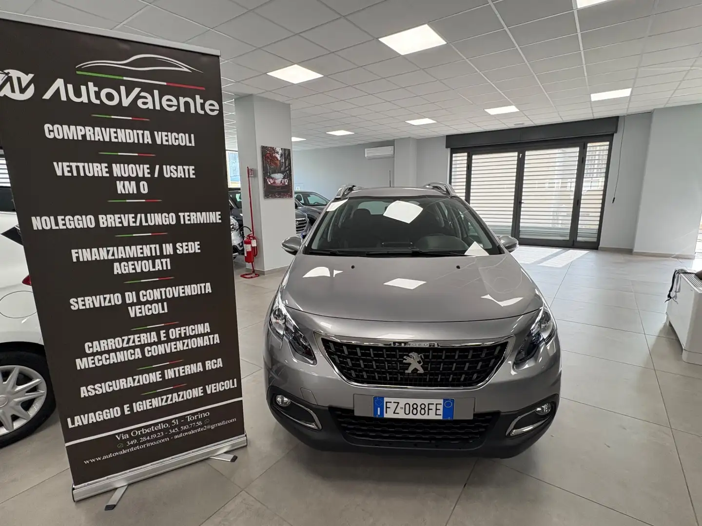 Peugeot 2008 BlueHDi 100 S&S Active Grigio - 2