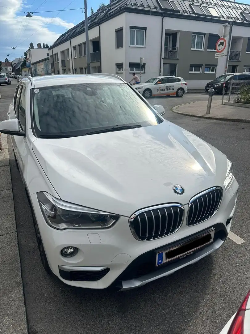 BMW X1 X1 xDrive 20d xLine Aut. xLine Weiß - 1