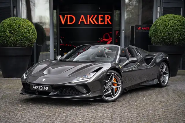 Ferrari F8 Spider F8 | Lift | Pass.Display | PPF | Carbon Schaalstoe